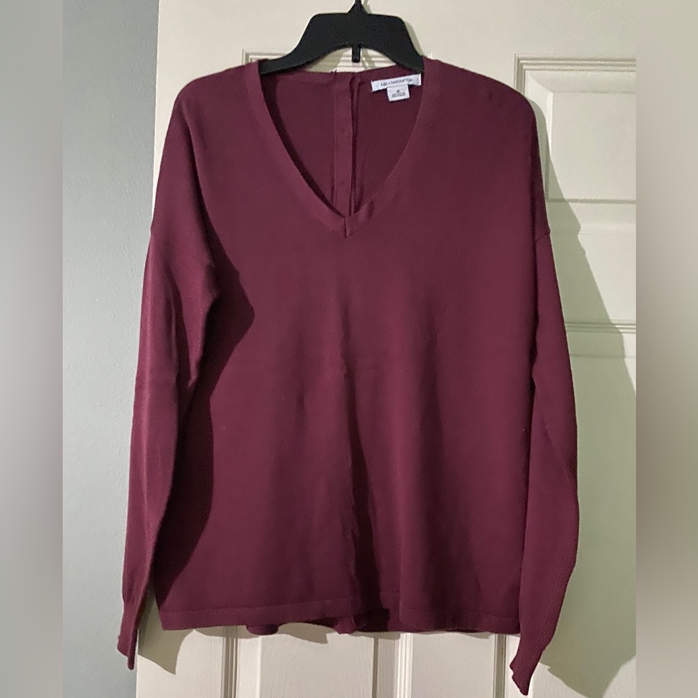 Long sleeve sweater. Size Medium. Liz Claiborne.